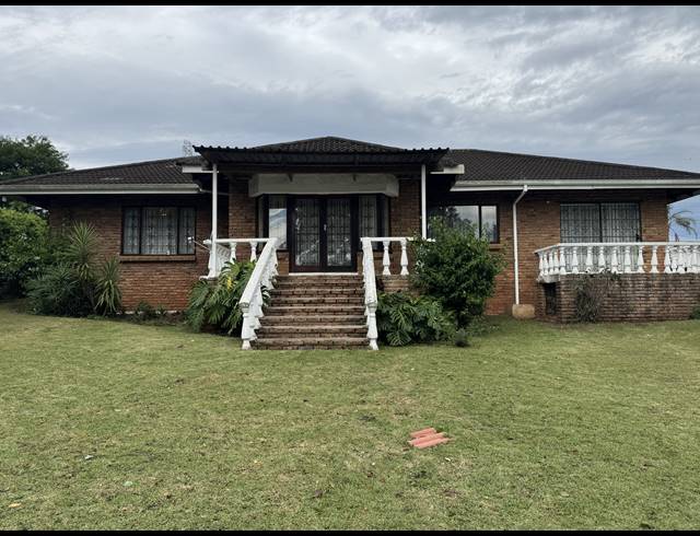 3 BEDROOM FREEHOLD FOR SALE IN HOWICK WEST